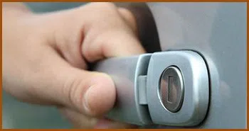 Interstate Locksmith Shop Chicago, IL 312-601-7605 Interstate Locksmith Shop Chicago, IL 312-601-7605 - 20-keys-locked-in-car